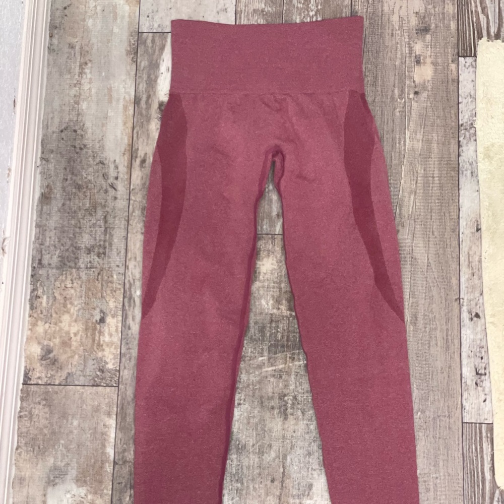 Nvgtn Contour leggings